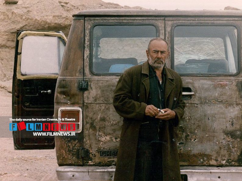 اصغر فرهادی فیلم جدیدش با نام «قصه‌های موازی» را با حضور ستارگان سینمای فرانسه می‌سازد.